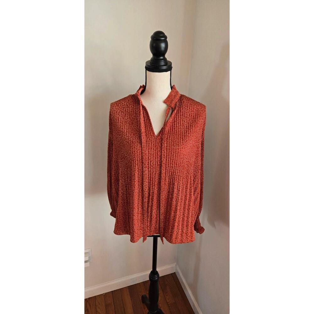 Max studio long sleeve orange pleated peasant top blouse small